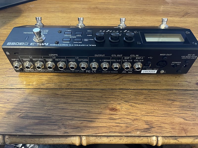 Boss MS-3 Multi Effects Switcher with included FS-7 and EV-30