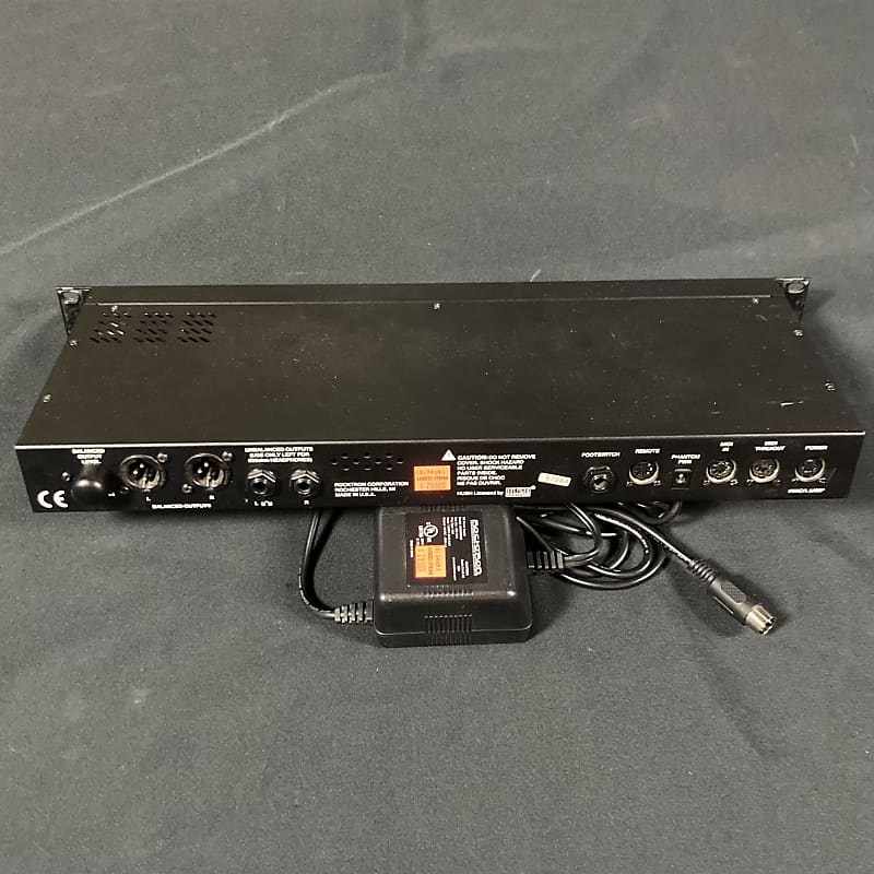 Rocktron Voodu valve Online Tube Guitar Preamp / Effects Rocktron Voodu valve Online Tube Guitar Preamp / Effects