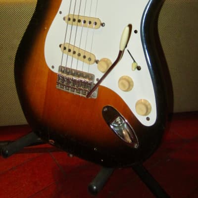 1982 Fender '57 Re-Issue American Vintage Stratocaster (1957 reissue) Sunburst for sale