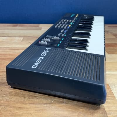 Casio SK-1 32-Key Sampling Keyboard - Black image 5