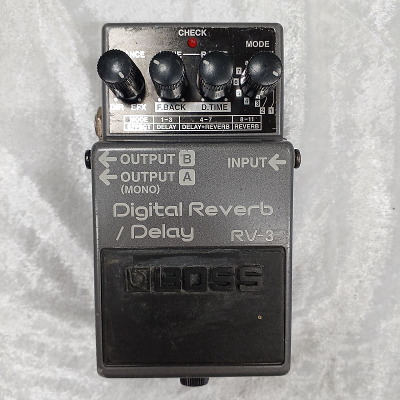 Boss RV-3