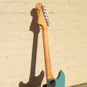 Fender  Mustang 1960s vintage custom color image 4