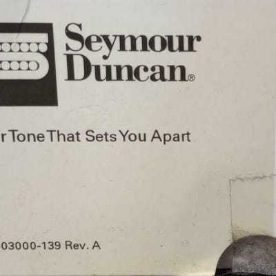 N.O.S. Seymour Duncan Deja Vu Delay with orig box. image 4
