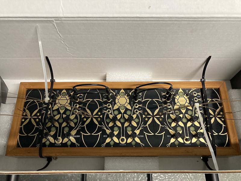 鍵盤楽器 Folktek / Resonant Garden Folktek Resonant Garden Electro-Acoustic Instrument