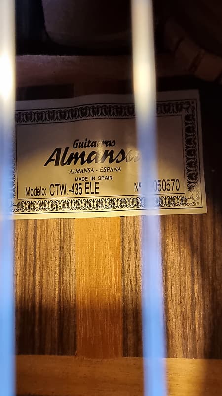 Spanish Almansa CTW-435ELE Nylon string Cut-away Electroacoustic 2007 Cedar