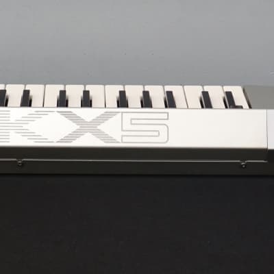 Yamaha KX5 Vintage MIDI Remote Keyboard Controller Keytar Silver image 11