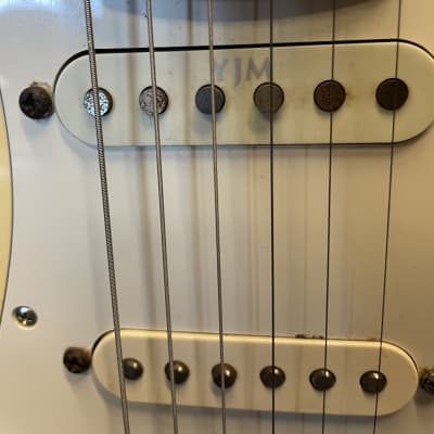 Fender Roadhouse Deluxe Stratocaster Mid 2000's - White image 6