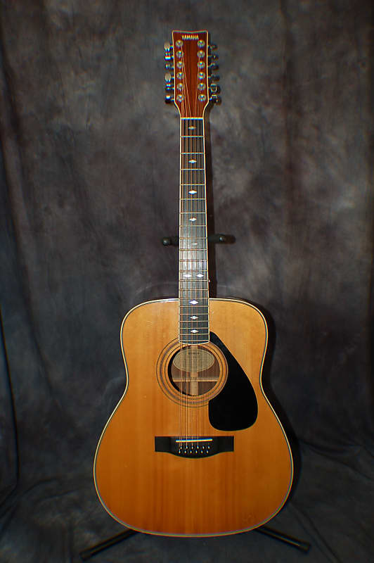 Yamaha 12 deals string guitar price