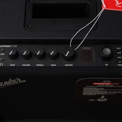Fender Mustang LT25 Guitar Combo Amplifier image 2
