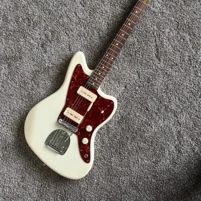 Squier J Mascis Jazzmaster (2012), Rosewood Fretboard Squier J Mascis Jazzmaster (2012), Rosewood Fretboard