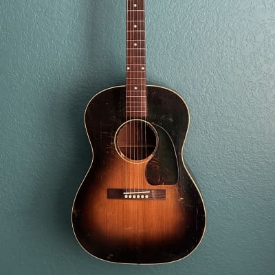 Gibson LG-1 1952 Sunburst | Reverb