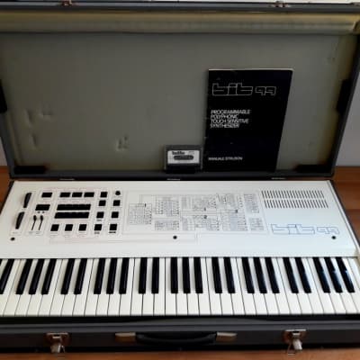 CRUMAR BIT99 white ed. vintage polyphonic synthesizer & accessories - Pro serviced image 1