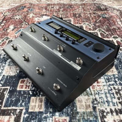TC Helicon Voice Live Harmony Correction Multi-Effect Unit! R image 3