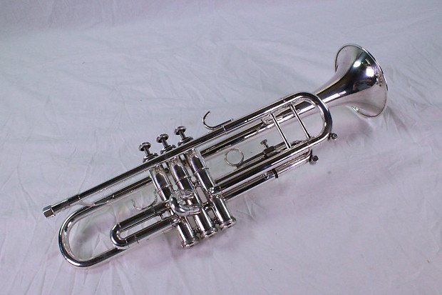Getzen Eterna 700 Professional Silver Trumpet NICE WOW