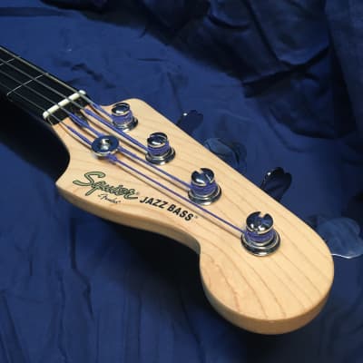 Squier Vintage Modified Fretless Jazz Bass image 3