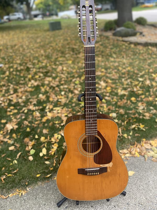 Yamaha fg 260 12 string deals guitar