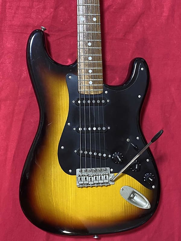Fernandes エレキギター FST-65T　ジャンク品 Yahoo!オークション - FERNANDES FST-65T フェルナンデス 石ロゴ