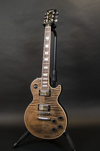 Gibson Chad Kroeger