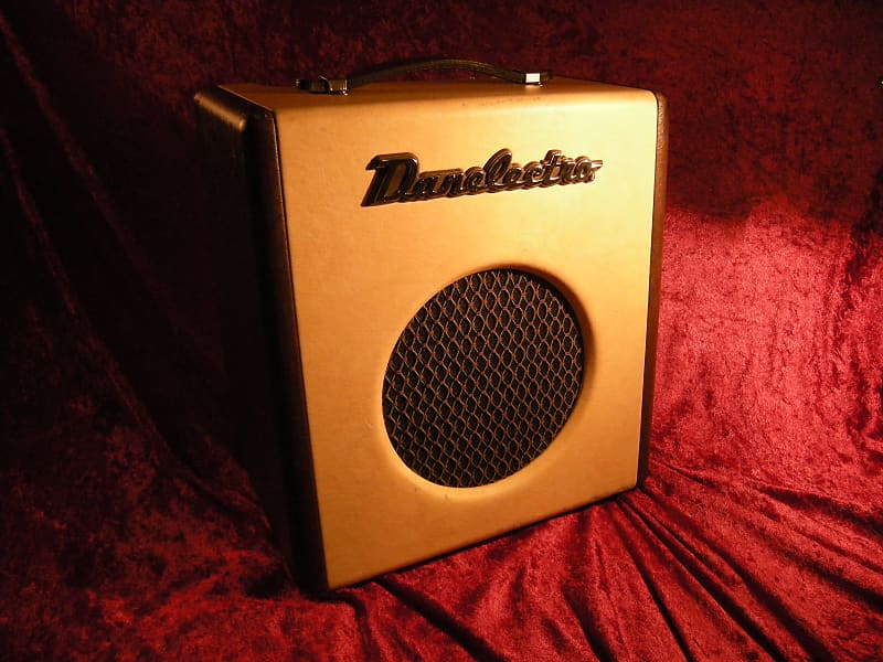 Danelectro Nifty Seventy N70 Bass Guitar Amp - Rare!