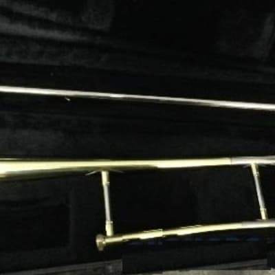 Accent trombone, Very Good Condition, with case and mouthpiece for sale