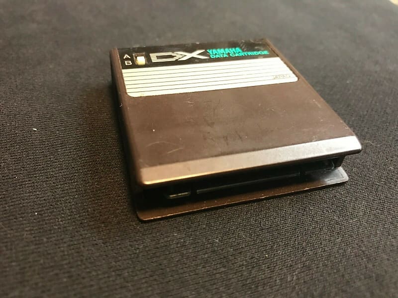 YAMAHA 「VRC-104」DATA CARTRIDGE for DX7 YAMAHA DX7 voice ROM VRC-104 PERCUSSION GROUP DATA CARTRIDGE