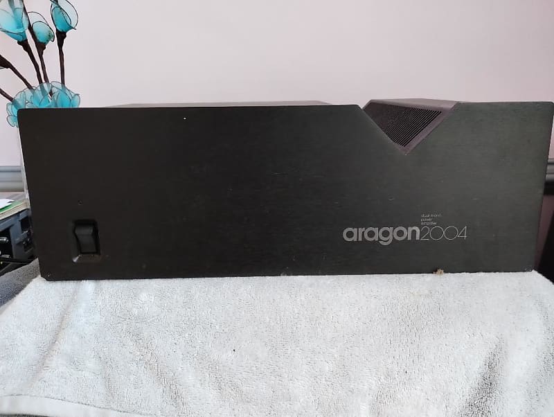 Aragon AR2004 dual mono amplifier in excellent condition - 1980's image 1