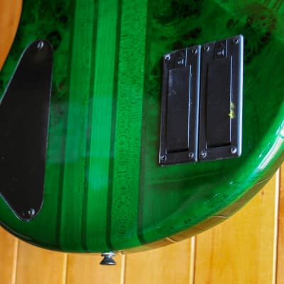 Inyen IBP-500 5 String Bass Guitar - Trans Green *Showroom Condition image 17