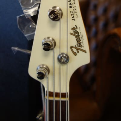 Fender American Vintage II 1966 Jazz Bass Olympic White image 4
