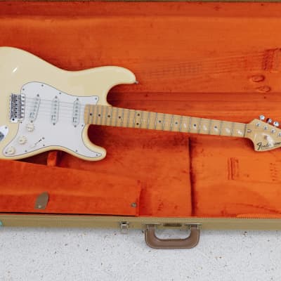 Fender Yngwie Malmsteen Artist Series Signature Stratocaster with Maple Fretboard 2007 - Present - Vintage White image 16