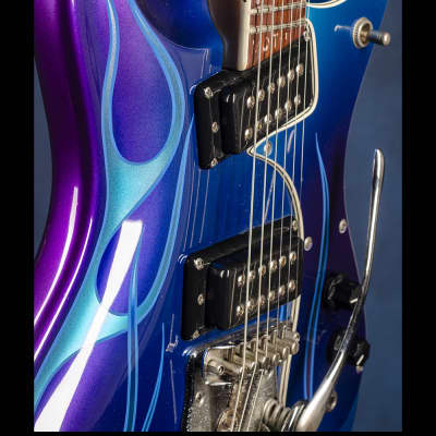 Mosrite [Vibramute Model] specially built for Mick Mars of Mötley Crüe by Semie Mosely 1991 Metallic blue/purple with flame pinstriping image 9