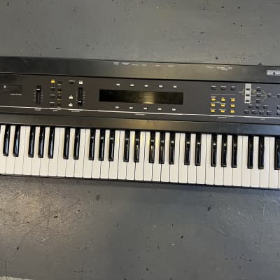 Ensoniq ESQ-1 Wave Synthesizer 1986 - Black