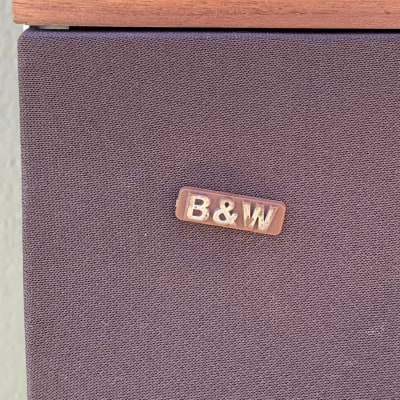 B&W DM4 Classic UK Bookshelf Speakers image 9