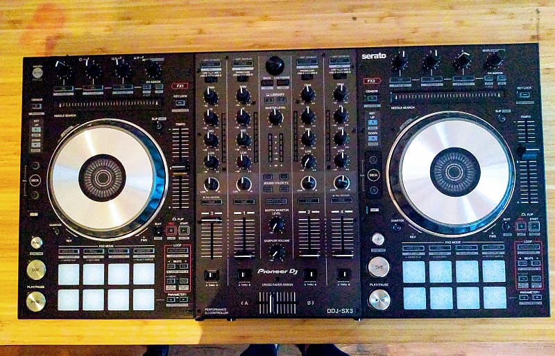 DDJ-SX3 (archived) 4-channel performance DJ controller for