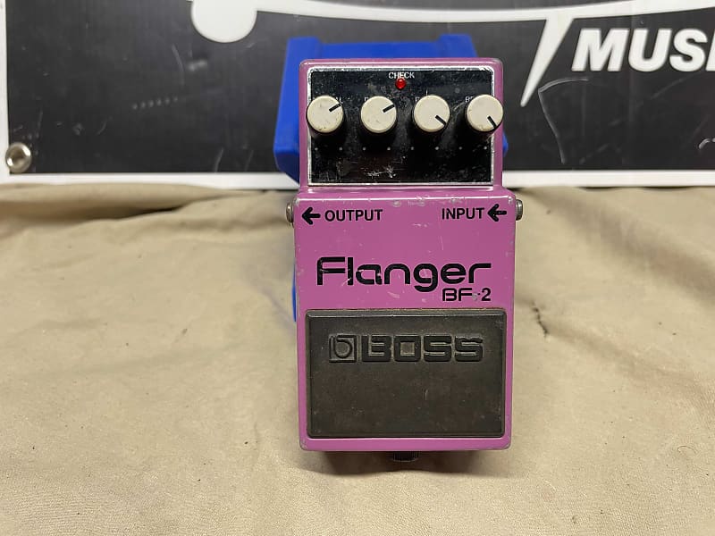 Boss BF-2 Flanger Pedal - Orange Label / MIT Taiwan - modified (from 12V  ACA -> 9V PSA) 1995