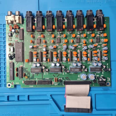Akai IB-M208P : 8 Outputs expansion for S2000 and MPC2000/XL