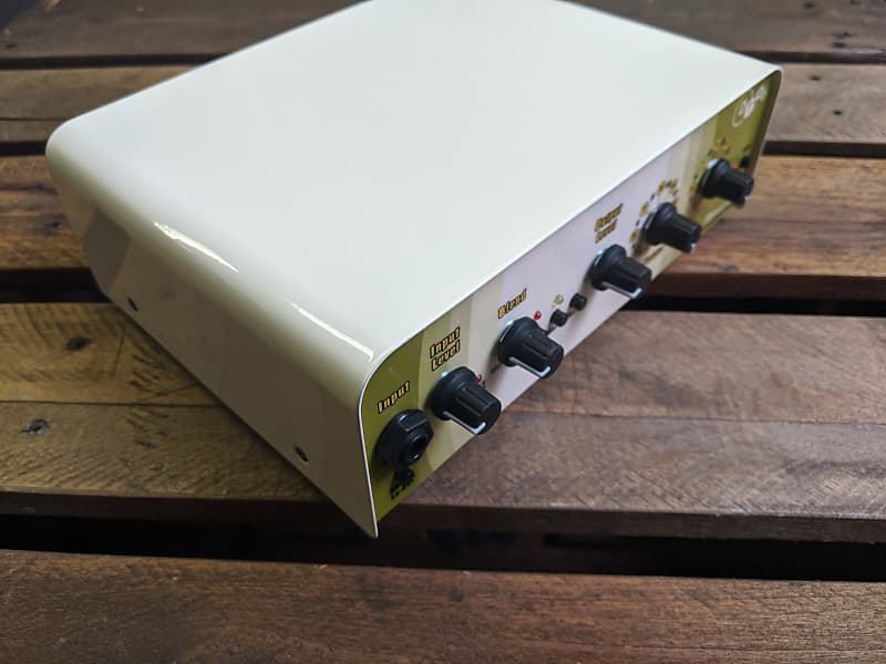 Seymour Duncan Dtar Mama Bear Digital Acoustic Guitar Preamp