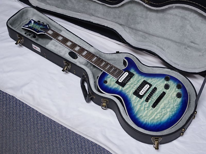 Dean Thoroughbred Select Quilt Top electric guitar Ocean Burst - Trans Blue w/ Case image 1