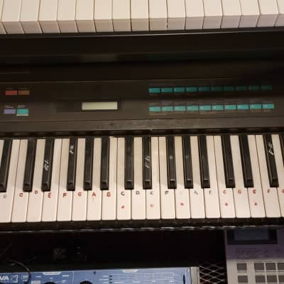 Yamaha DX9 Programmable Algorithm Synthesizer 1983 - 1987 Black