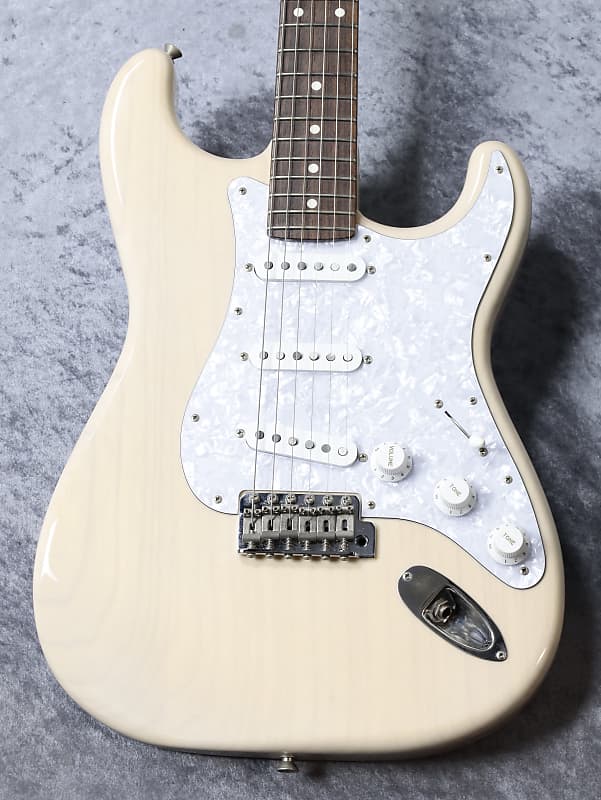 Tokai Contemporary Series AST-128G (2017'USED) - See-Through Tokai Contemporary Series AST-128G (2017'USED) - See-Through