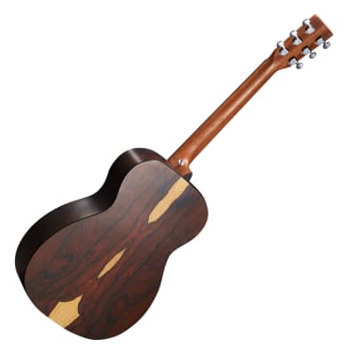Martin 00-X2E Electro Acoustic Guitar; Solid Spruce / Cocobolo  | Incl Softshell Case image 4