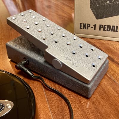 Fender EXP-1 Expression Pedal 2016 - Gray image 2