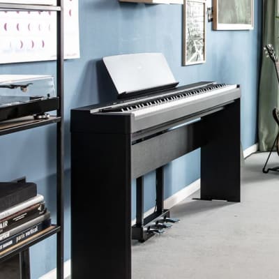 Yamaha P-225, 88-Key Digital Piano w/L-200 Stand