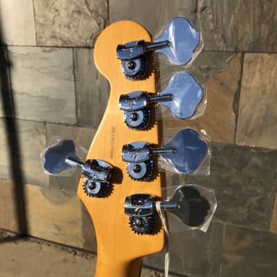 Fender American Professional II P Bass V, 5 String, 3-Tone Sunburst image 7