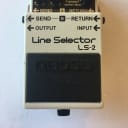 Boss Roland LS-2 Line Selector / Power Supply Guitar Effect Pedal
