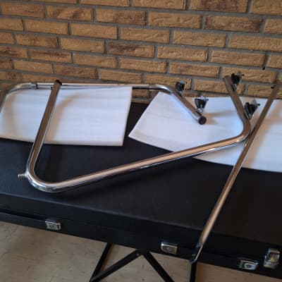 Yamaha CS-60 Chrome Legs / Stand
