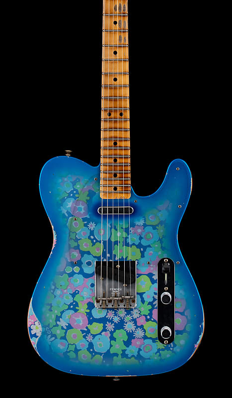 Fender Custom Shop Limited Edition '68 Blue Flower