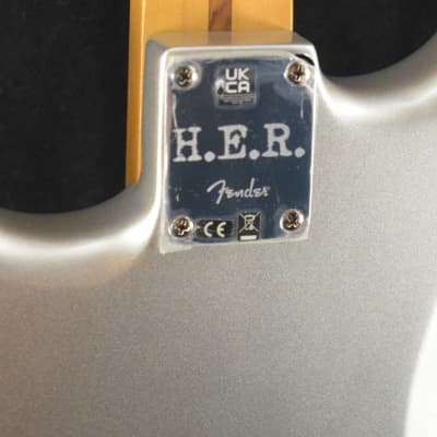 Fender H.E.R. Signature Stratocaster Chrome Glow image 8