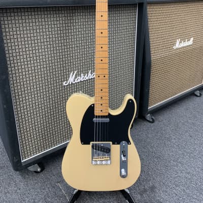 Fender Vintera II '50s Nocaster with Maple Fretboard 2023