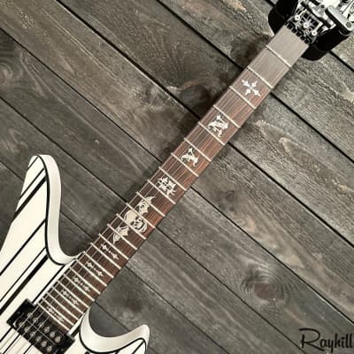 Schecter Synyster Standard White/Black Electric Guitar B-stock image 9