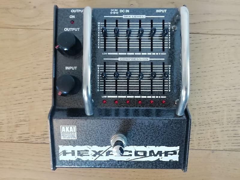 Akai Hexacomp C2M 6 band Compressor